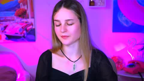 Snapshot of deboralarson chatting on 01-21-25, 07:15 Debora online show from 01-21-25, 07:15