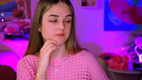 Snapshot of deboralarson chatting on 02-22-25, 05:02 Debora online show from 02-22-25, 05:02