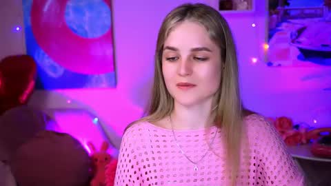 Snapshot of deboralarson chatting on 03-05-25, 11:27 Debora online show from 03-05-25, 11:27