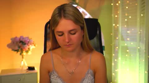 Snapshot of deboralarson chatting on 03-30-26, 03:07 Debora online show from 03-30-26, 03:07