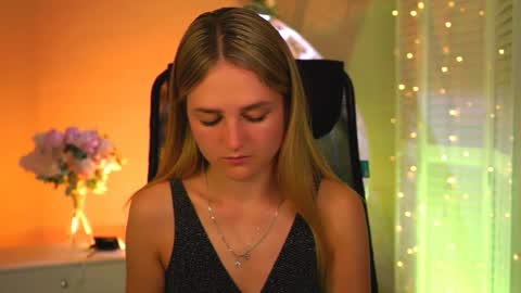 Snapshot of deboralarson chatting on 03-31-26, 02:46 Debora online show from 03-31-26, 02:46