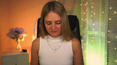 Snapshot of deboralarson chatting on 04-06-26, 03:15 Debora online show from 04-06-26, 03:15