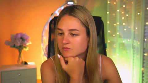 Snapshot of deboralarson chatting on 05-17-26, 03:15 Debora online show from 05-17-26, 03:15