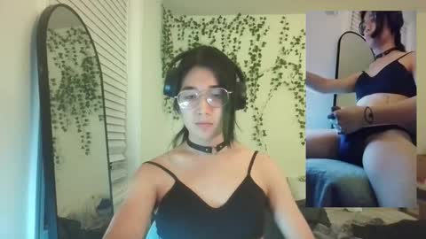 Snapshot of deciduousdoll chatting on 11-01-25, 06:04 deciduousdoll online show from 11-01-25, 06:04