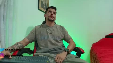 Santiago online show from 12-21-25, 03:13