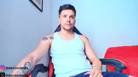 Snapshot of deconrios chatting on 06-28-26, 01:17 Santiago online show from 06-28-26, 01:17