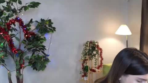 Lily online show from 01-16-26, 07:12