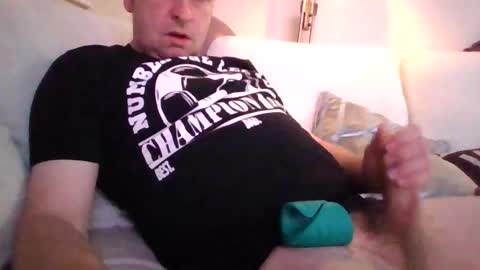 Snapshot of dee283 chatting on 12-01-25, 08:41 dee283 online show from 12-01-25, 08:41