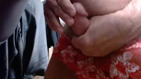 Snapshot of deeperjohnny chatting on 11-04-25, 02:27 deeperjohnny online show from 11-04-25, 02:27