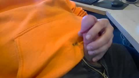 deepstrokes25 online show from 03-10-25, 07:50