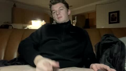 Snapshot of deeyungguy chatting on 12-22-24, 10:49 more content and goodies online show from 12-22-24, 10:49