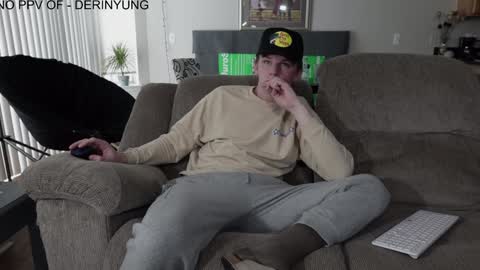 Snapshot of deeyungguy chatting on 01-24-25, 03:02 more content and goodies online show from 01-24-25, 03:02