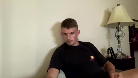 Snapshot of deeyungguy chatting on 09-09-25, 07:35 more content and goodies online show from 09-09-25, 07:35