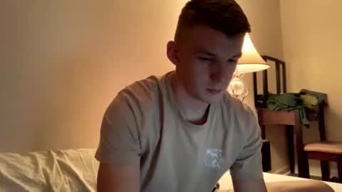 Snapshot of deeyungguy chatting on 09-30-25, 11:04 more content and goodies online show from 09-30-25, 11:04