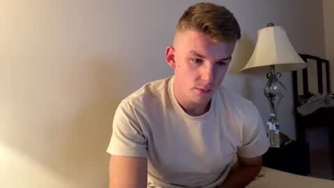 Snapshot of deeyungguy chatting on 10-01-25, 11:16 more content and goodies online show from 10-01-25, 11:16