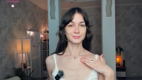 Snapshot of defeded_lovee chatting on 11-07-25, 07:36 Amy online show from 11-07-25, 07:36