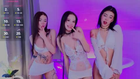 Snapshot of deibora chatting on 05-15-26, 09:38 Debi online show from 05-15-26, 09:38