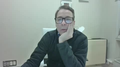 Snapshot of deimosmad chatting on 12-14-25, 02:11 deimosmad online show from 12-14-25, 02:11