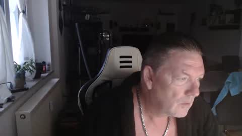 deinprinz2312 online show from 09-21-25, 04:47