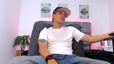 Snapshot of deivid_santoss chatting on 09-29-25, 08:19 Deivid online show from 09-29-25, 08:19