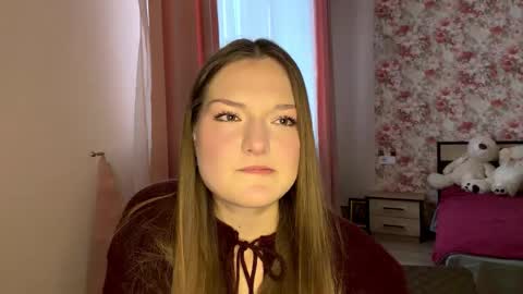 Snapshot of dejameneal chatting on 02-05-26, 02:11 Mila online show from 02-05-26, 02:11