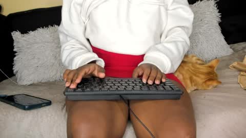 deli_la online show from 04-06-26, 04:46