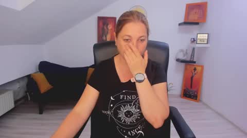 Snapshot of deliciouslolly chatting on 05-25-26, 03:12 DeliciousLolly online show from 05-25-26, 03:12