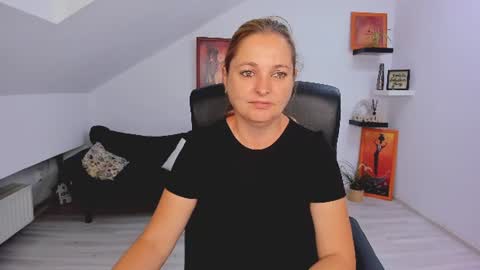 Snapshot of deliciouslolly chatting on 07-13-26, 03:31 DeliciousLolly online show from 07-13-26, 03:31