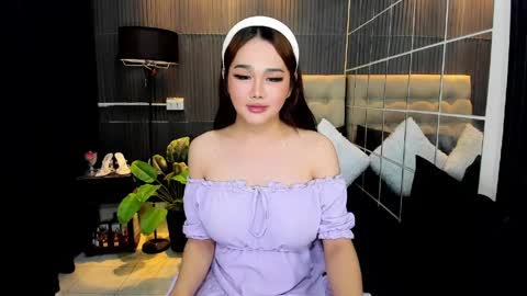 Snapshot of delightfulprincess chatting on 04-05-26, 03:47 Tyra Colins online show from 04-05-26, 03:47
