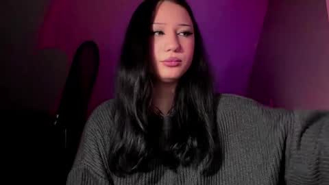 Milana  online show from 05-11-26, 04:37