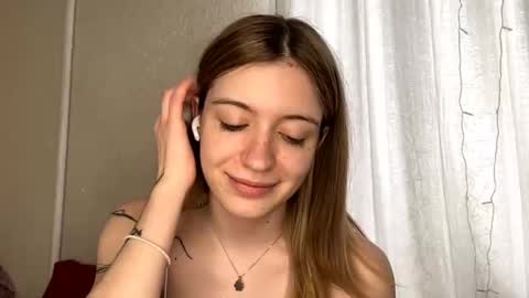 Sia online show from 02-03-26, 12:32