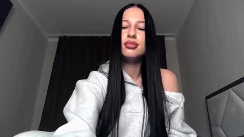 delly_love online show from 10-06-25, 07:44