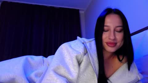 delly_love online show from 11-01-25, 10:23