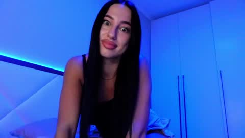 Snapshot of delly_love chatting on 07-16-26, 08:26 delly_love online show from 07-16-26, 08:26