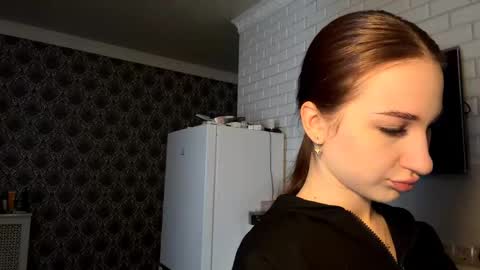 Delphaswindler online show from 04-29-26, 08:18