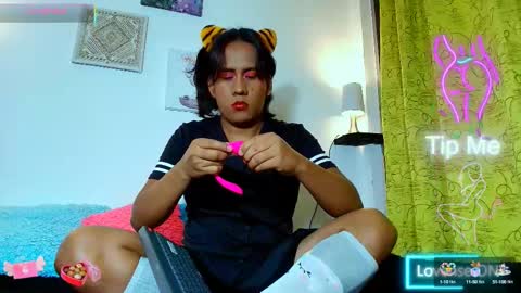 Snapshot of dember_osohot chatting on 03-04-25, 05:53 dember_osohot online show from 03-04-25, 05:53