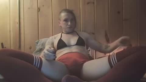 Snapshot of demelzabehr chatting on 01-09-25, 03:36 Frankie online show from 01-09-25, 03:36