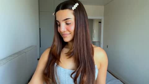 Snapshot of demetricekorf chatting on 05-18-26, 08:09 Anna online show from 05-18-26, 08:09