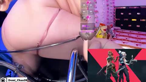 Snapshot of demi_chan chatting on 06-07-26, 08:56 demiii online show from 06-07-26, 08:56