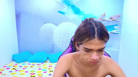 Snapshot of demi_leed chatting on 02-17-26, 12:34 DEMI online show from 02-17-26, 12:34