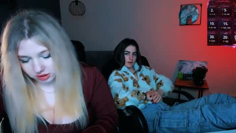 Snapshot of demi_mooore chatting on 01-28-25, 04:50 Demi online show from 01-28-25, 04:50