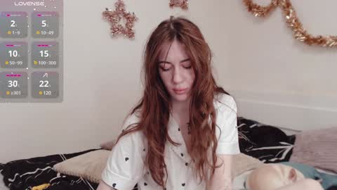 Snapshot of demiamour chatting on 12-29-24, 01:49 Demi. not your babybabebb and other shit online show from 12-29-24, 01:49