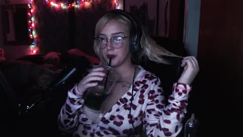 Demoness Mina online show from 01-15-26, 04:17