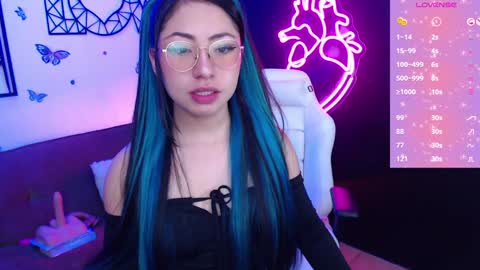 Snapshot of demyanderson_ chatting on 12-14-24, 02:23 Demy online show from 12-14-24, 02:23