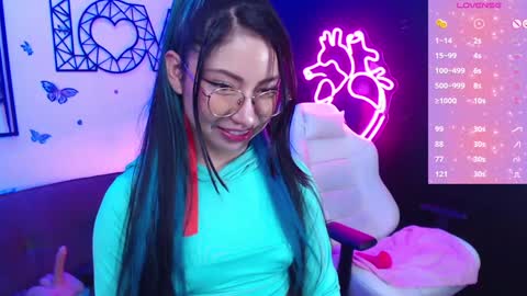 Snapshot of demyanderson_ chatting on 12-18-24, 12:10 Demy online show from 12-18-24, 12:10