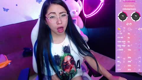 Snapshot of demyanderson_ chatting on 02-11-25, 03:29 Demy online show from 02-11-25, 03:29