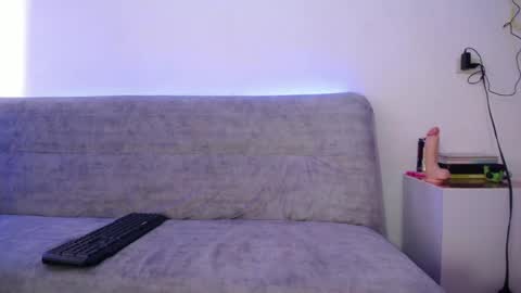 Snapshot of dena_k_ chatting on 09-21-25, 09:16 Dena k s online show from 09-21-25, 09:16