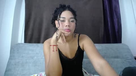 Snapshot of dena_k_ chatting on 10-14-25, 10:05 Dena k s online show from 10-14-25, 10:05