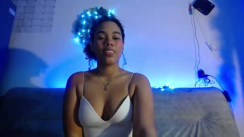 Snapshot of dena_k_ chatting on 12-21-25, 01:46 Dena k s online show from 12-21-25, 01:46