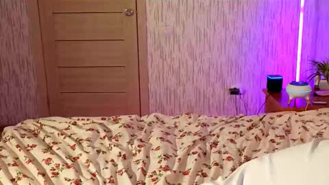 Denis online show from 10-10-25, 01:26